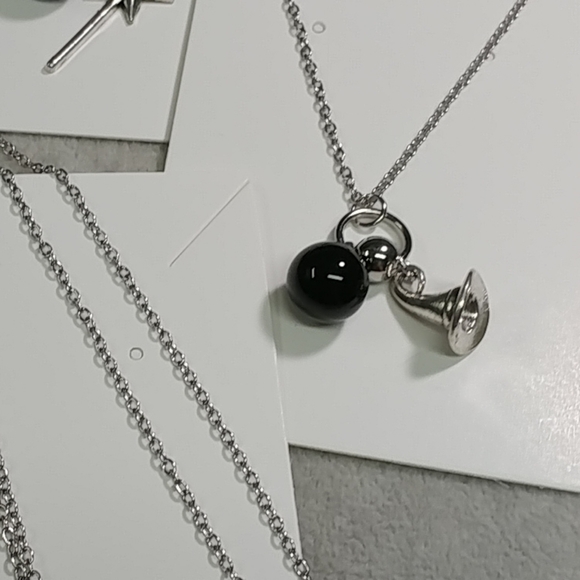 Witch Hat Charm Necklace Black Stone Gemstone Adjustable Stainless-Steel Chain - Picture 5 of 6